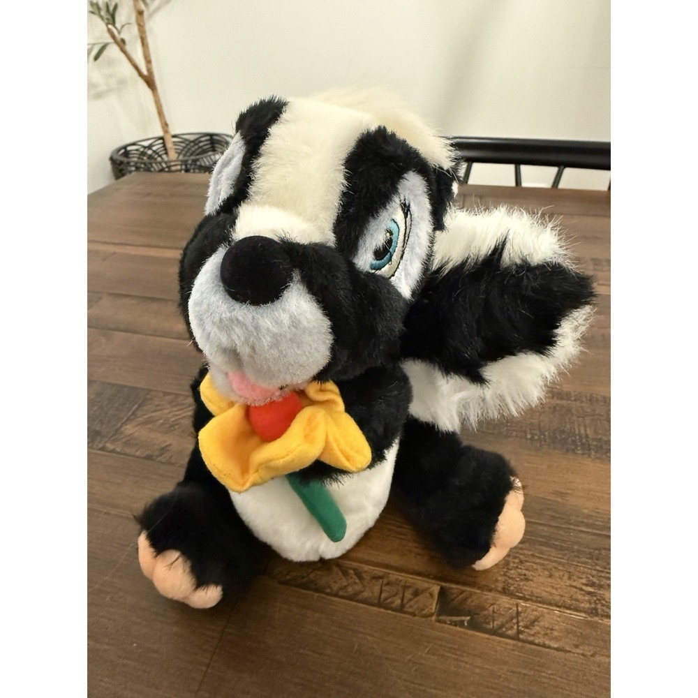 Vtg Walt Disney Store Bambi Flower Skunk Stuffed Animal Plush Doll